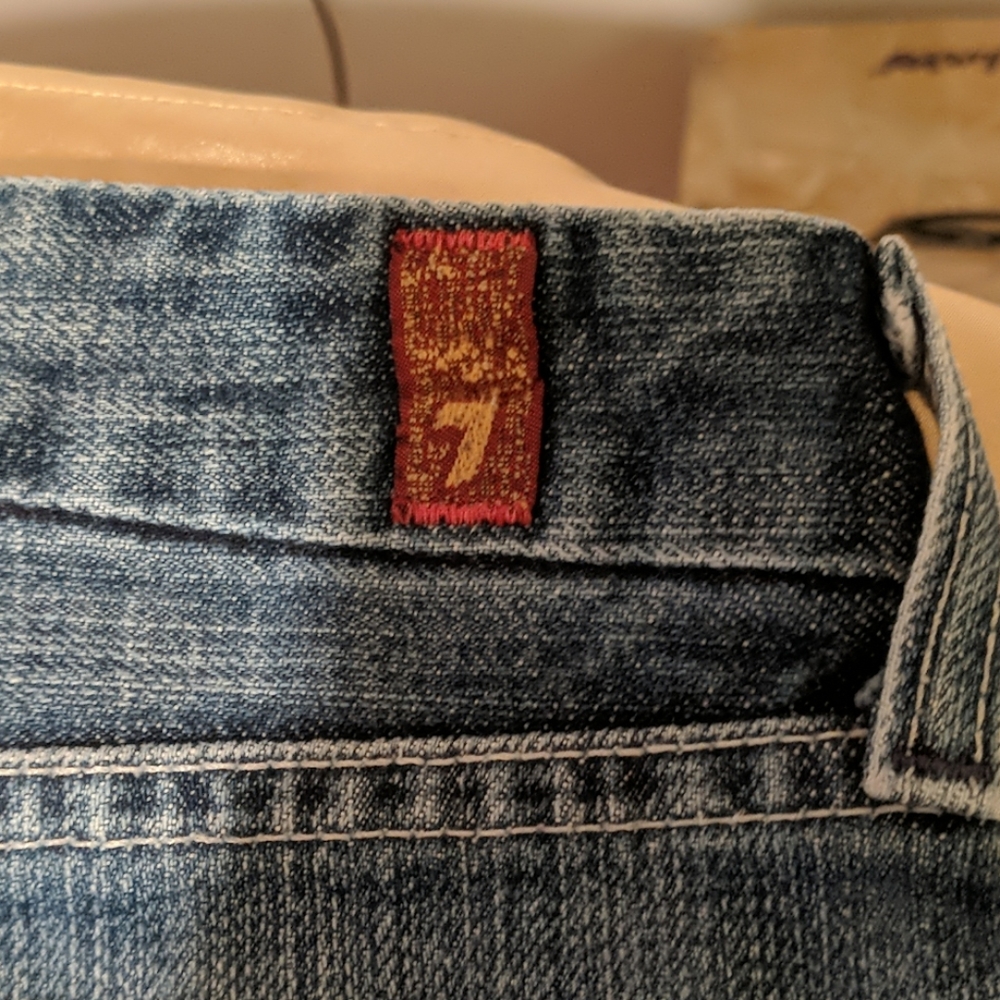 7 For all Mankind